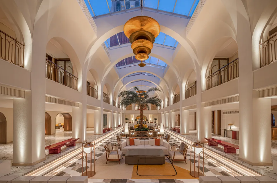 Curio Hotel by Hilton